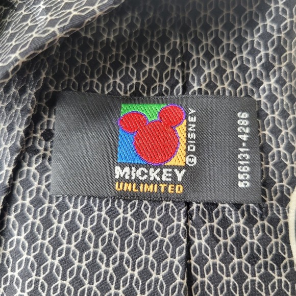 Mickey Unlimited Disney 100٪ Silk Mickey Mouse Mens Graphic Print Classic Tie - Picture 5 of 9